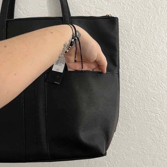 Tahari Large Black Faux Leather Tote Bag Purse Handbag Shoulder bag Gold Accents - Picture 10 of 11